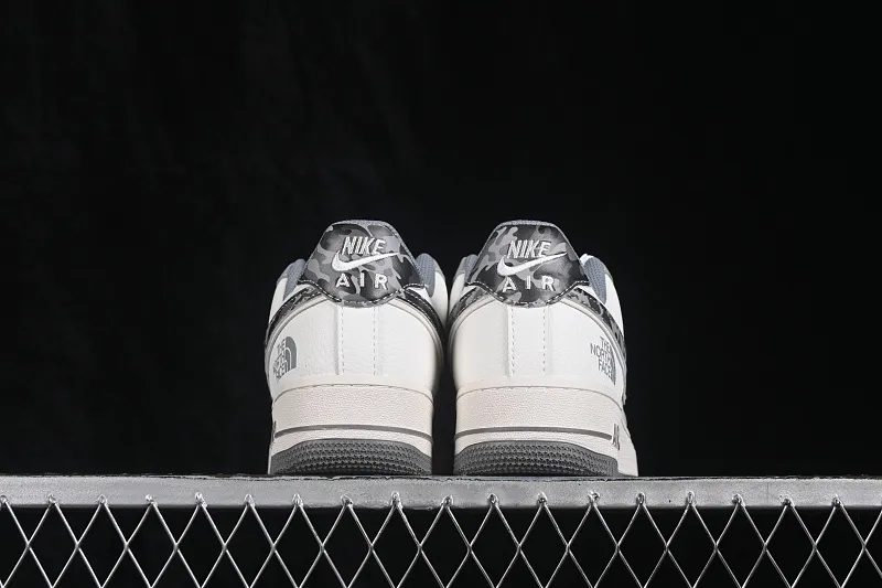 All categories Nk Air Force 1 Air Force series Nk Air Force 1 Low Air Force low-top Nike Air Force 1'07 Low Air Force 1 low-top casual sneakers LF6688-006